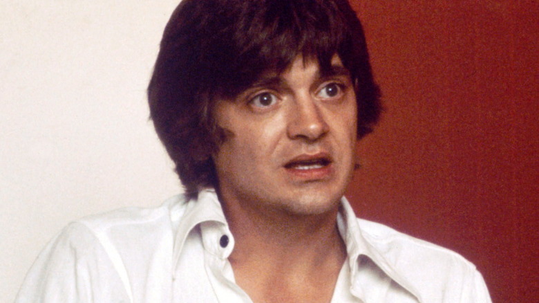Phil Everly mouth open white shirt 1974