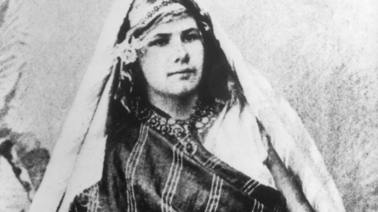 Isabelle Eberhardt in Arabic clothing